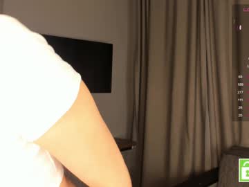 girl
        lynnatlee cam image #5808244