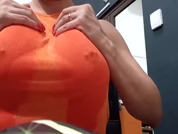 girl
        cheatinwife cam image #1972317