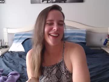girl
        bluexstacey cam image #6629964
