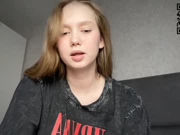 girl
        lizzy_cutie cam image #5375233