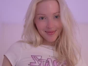 girl
        my_stella cam image #6712072