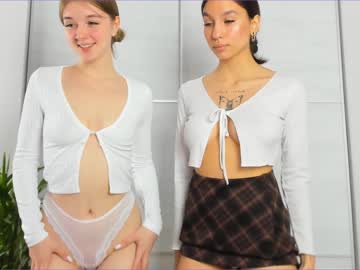 girl
        elizabeth__gray cam image #271136