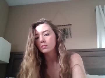 girl
        mileymadness cam image #441875