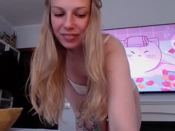 girl
        magic_couple13 cam image #1474788