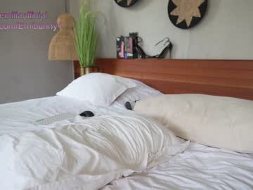 girl
        emilia98xxx cam image #2347480