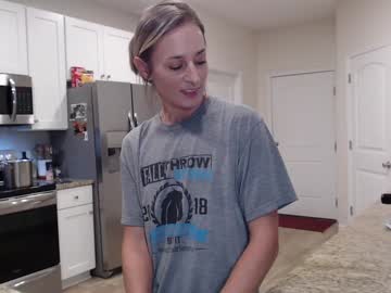 girl
        holihurricane cam image #6838239