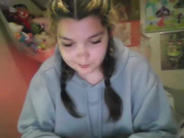 girl Live Cam Girls Love To Strip Naked For Their Viewers with dinolover04