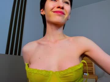 girl
        helenblash cam image #1688311