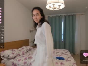 girl
        anastasiasilverfog cam image #2831374