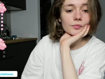 girl
        mxxnsxsul cam image #36694