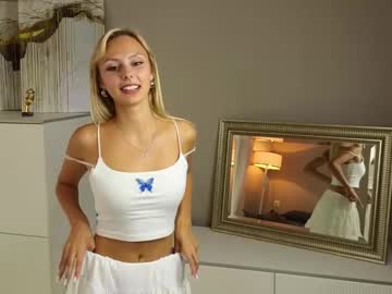 girl
        darlinechapel cam image #4942777