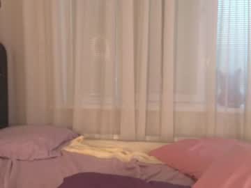girl
        angelina_new cam image #3338511