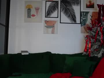 girl
        corni__ cam image #5894731