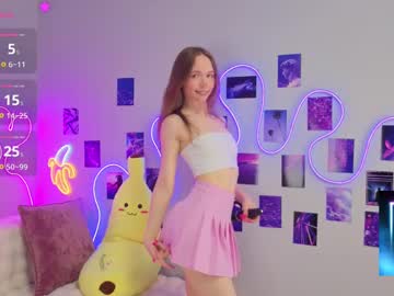 girl
        fly_best cam image #6620719