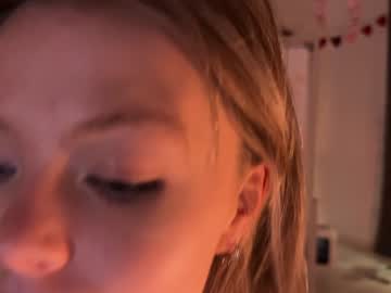 girl
        okily_dokily cam image #5276772
