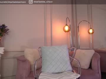 girl
        mariannacruzz cam image #4506787