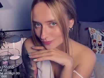 girl
        yvie_ cam image #6234455