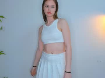 girl
        merciabeer cam image #4046771
