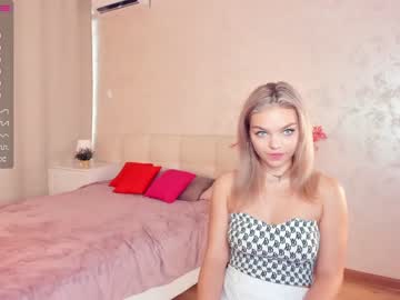 girl
        kathleenstevenson cam image #2110120