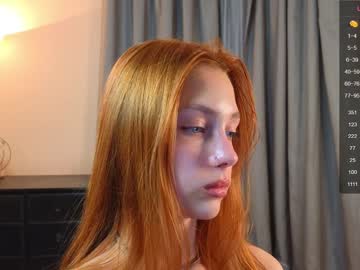 girl
        shirleywhitney cam image #2404161