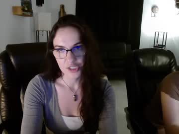 girl
        bunnynextdoor cam image #2439305