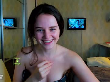 girl
        demurelixir cam image #162859
