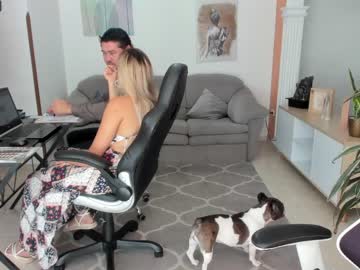 couple
        emillybrowm cam image #2602206