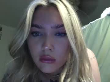 girl
        tattedblondiezoe cam image #3459322