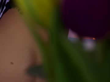 girl
        lettymoa cam image #911505