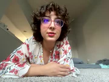 girl
        orchidladyllama cam image #3969400