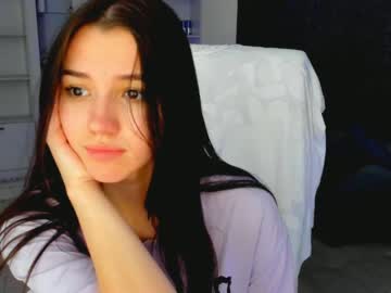 girl
        mollyrosso cam image #67722