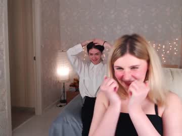 girl
        tendermoon__ cam image #3307411