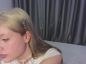girl
        lovendy cam image #5705937
