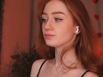 girl
        lizzy_blaze cam image #3494041