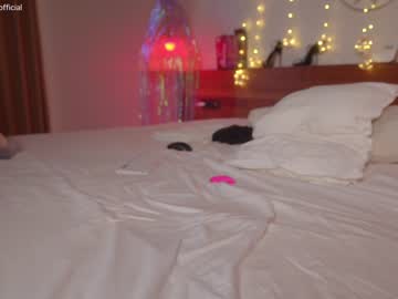 girl
        emilia98xxx cam image #3525104
