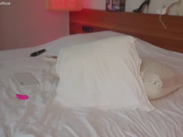 girl
        emilia98xxx cam image #2872023