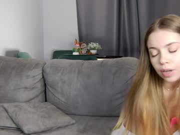 girl
        coverm cam image #4784769