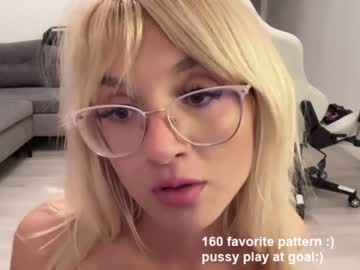 girl
        lovelybianca_ cam image #4264438