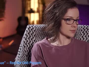 girl
        tiffanyriox cam image #6039793