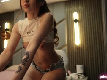 girl
        angel_luisa cam image #5799143