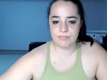 girl
        melaniebiche cam image #4877727