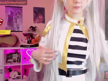 girl
        yourcutewaifu cam image #4332811