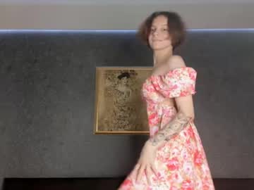 girl
        secret_peach cam image #4594057