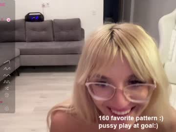 girl
        lovelybianca_ cam image #4264916